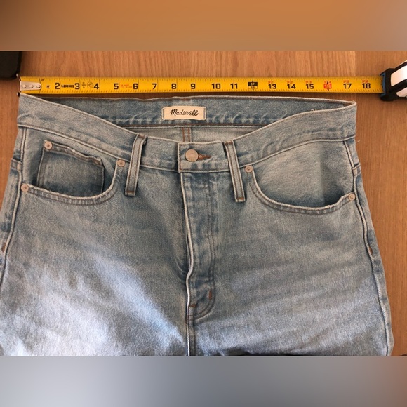 Madewell|Classic straight Jean in distressed style, light wash & high waisted••• - Picture 14 of 16